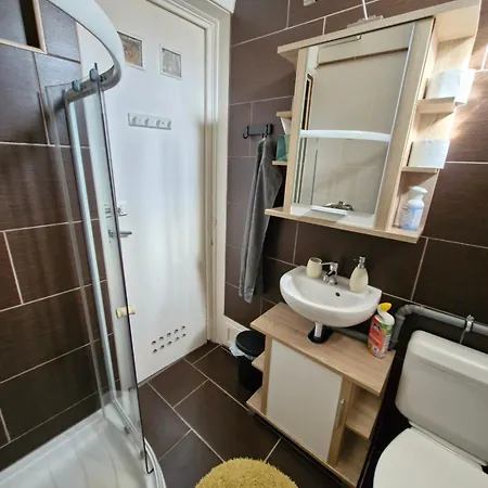 Apartament Varkeruelet Sopron