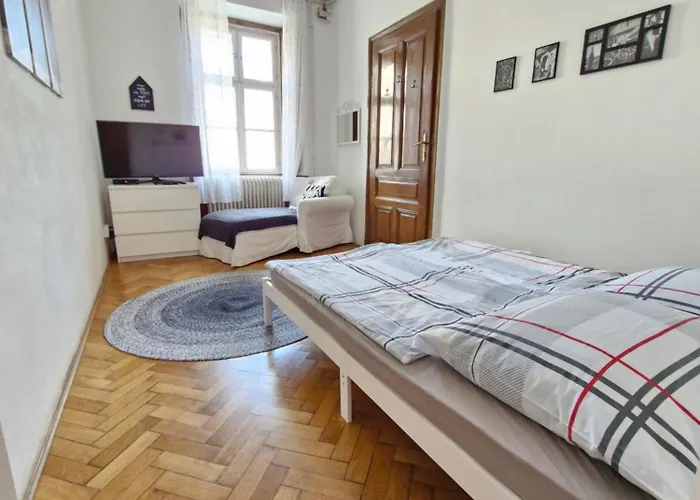 Várkerület Apartman *